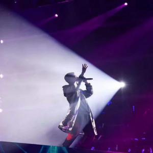 操死亚洲小女人
